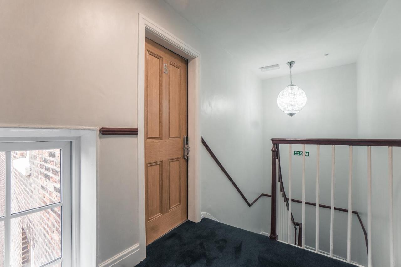Апартаменты Clarence Street Town House Ливерпуль Экстерьер фото